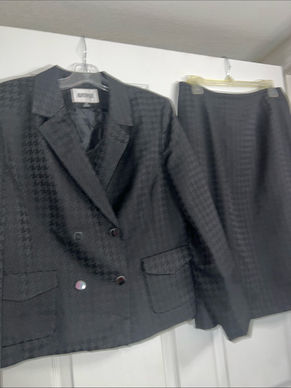 Kasper Black Houndstooth Wool-Blend Double-Breasted Blazer & Skirt